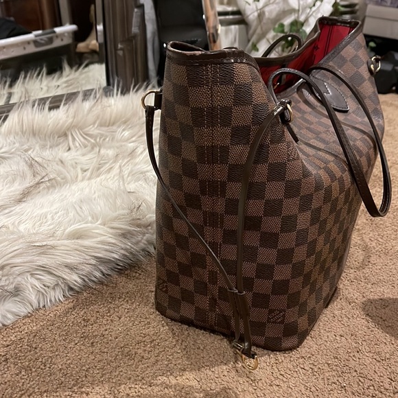 Aouthentic LV large - Picture 5 of 7